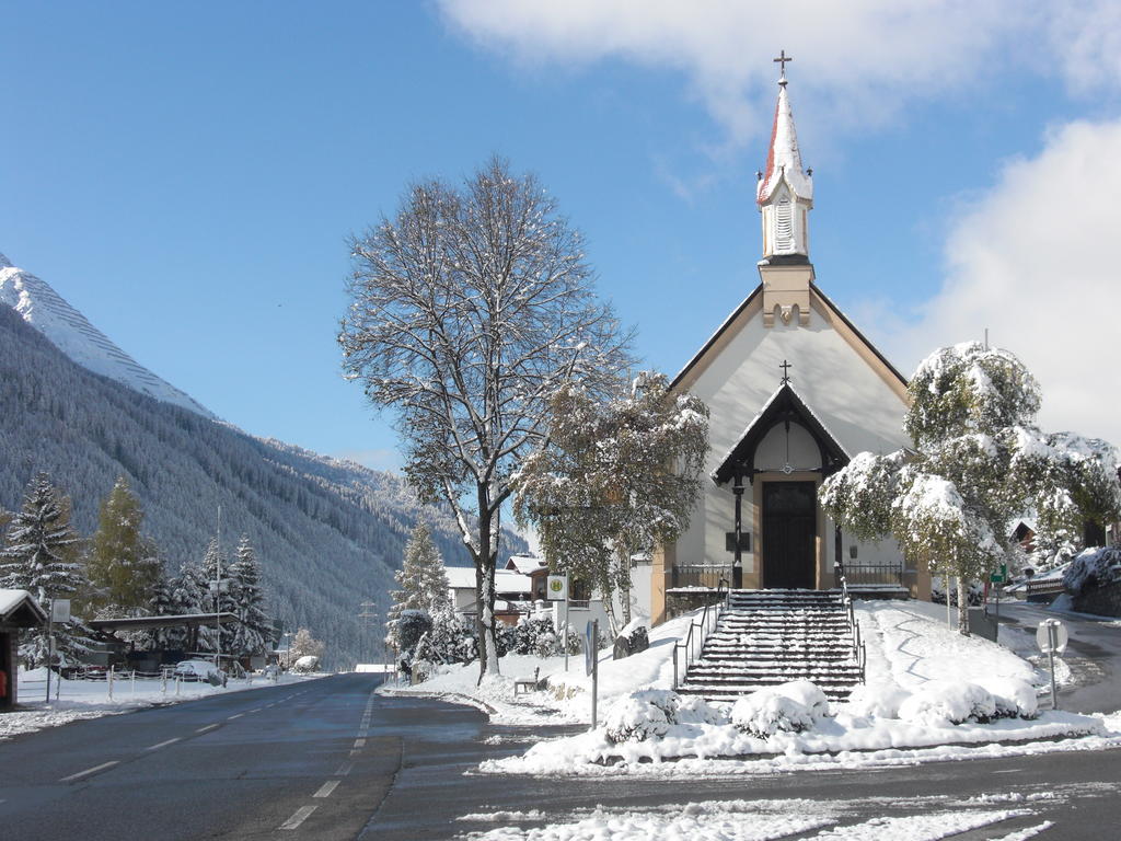 Hotel Schwarzer Adler Pettneu am Arlberg Eksteriør bilde