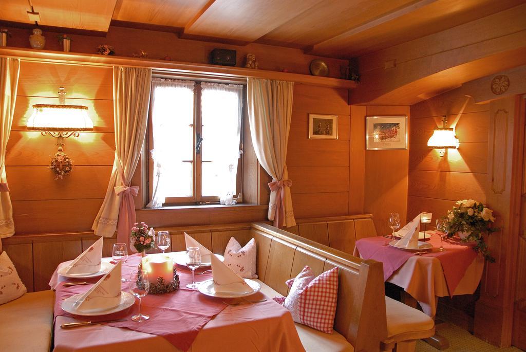 Hotel Schwarzer Adler Pettneu am Arlberg Eksteriør bilde