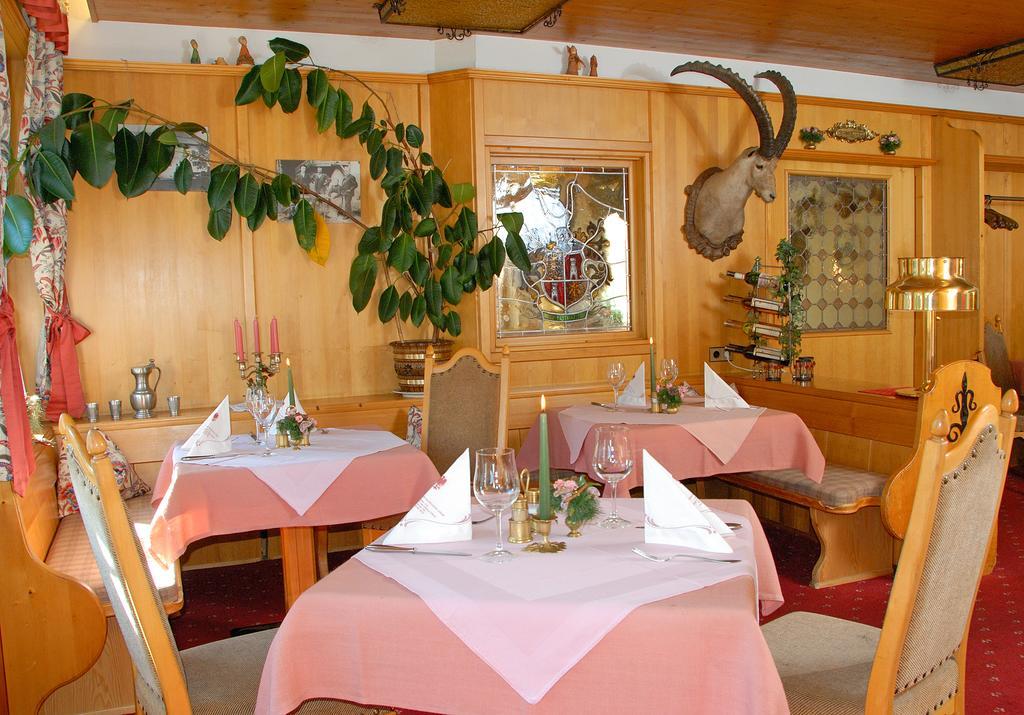 Hotel Schwarzer Adler Pettneu am Arlberg Eksteriør bilde