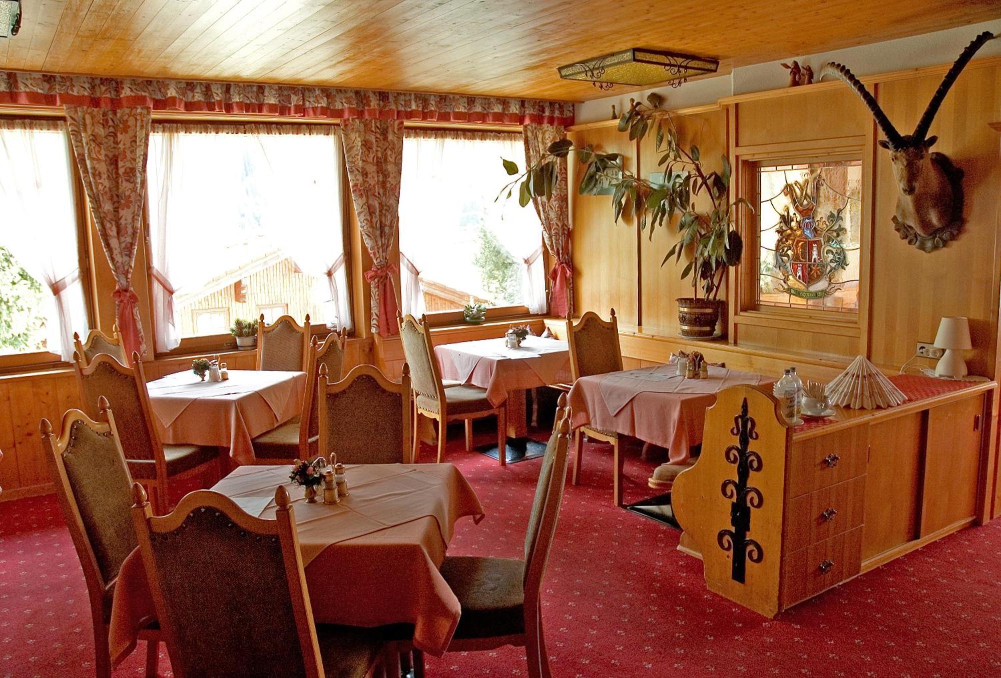 Hotel Schwarzer Adler Pettneu am Arlberg Eksteriør bilde